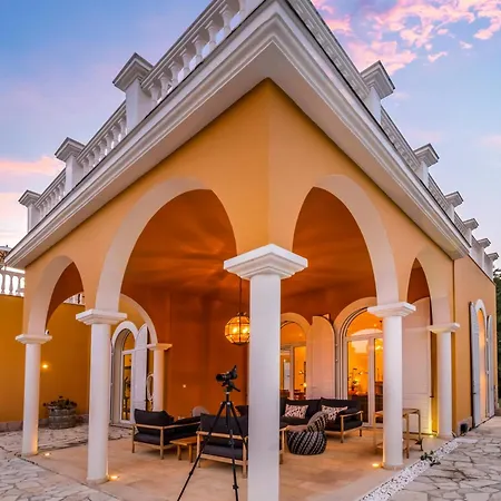 Villa Kronos Estate Lefkada - 5 Star Luxury Mikros Gialos