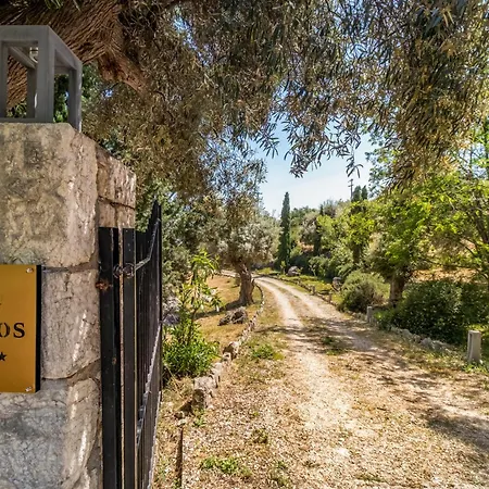 Kronos Estate Lefkada - 5 Star Luxury *
