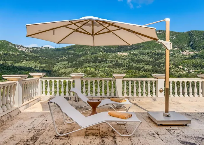Willa Kronos Estate Lefkada - 5 Star Luxury