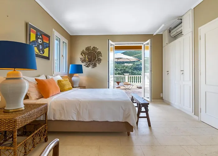 Kronos Estate Lefkada - 5 Star Luxury *