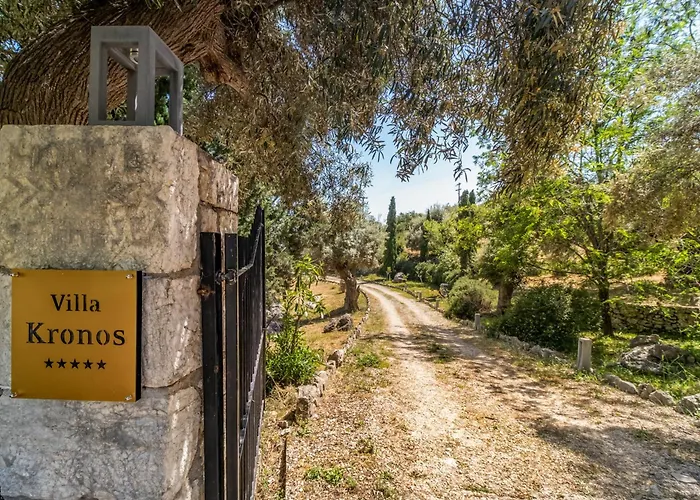 Kronos Estate Lefkada - 5 Star Luxury *